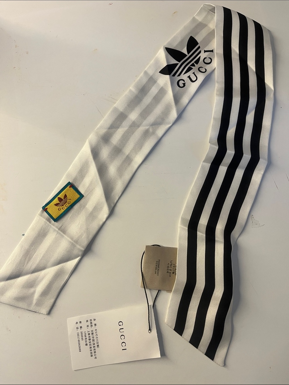 Gucci x ADIDAS Twilly - Picture 2 of 9